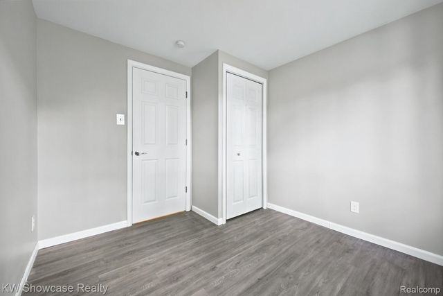 3412 W Clarice Avenue, Highland Charter Township, MI 48356