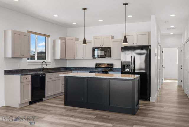 202 and 204 Fletching, Belgrade, MT 59714