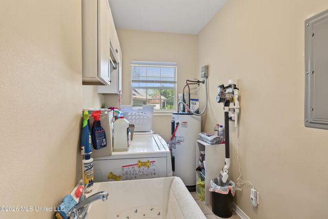 916 Bent Tree Circle, Pass Christian, MS 39571