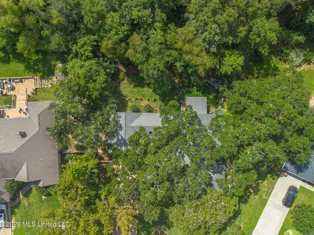 916 Bent Tree Circle, Pass Christian, MS 39571