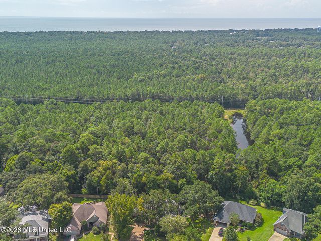 916 Bent Tree Circle, Pass Christian, MS 39571