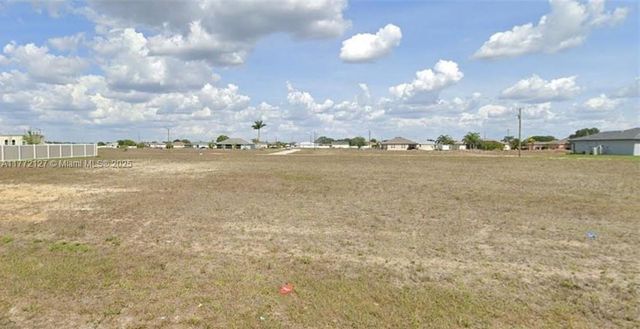 2933 NW 8Th Pl, Cape Coral, FL 33993