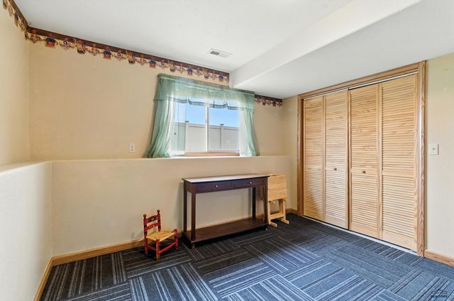 608 AIRWAY CT, Box Elder, SD 57719