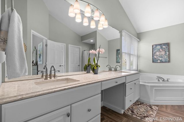 7423 Old Lantern Drive Se, Gaines Twp, MI 49316