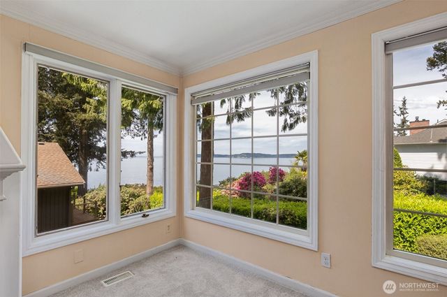 16530 76th Avenue W, Edmonds, WA 98026