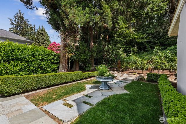 16530 76th Avenue W, Edmonds, WA 98026