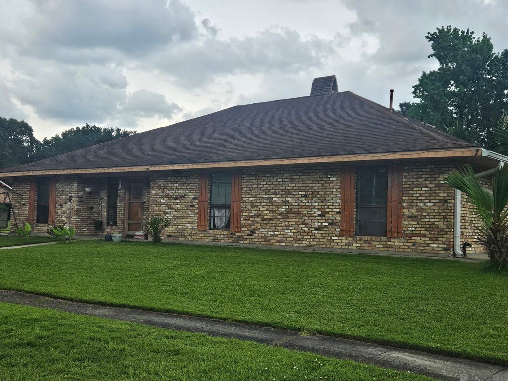 4616 Salem Dr, Baton Rouge, LA 70814