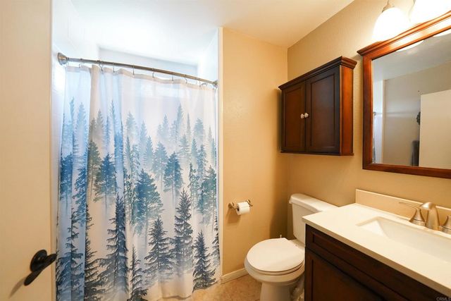 15723 Davis Cup Lane, Ramona, CA 92065