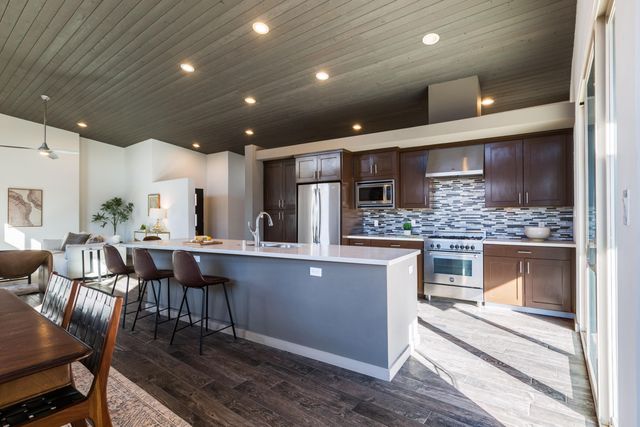 4842 Guadalupe Trail NW C, Albuquerque, NM 87107