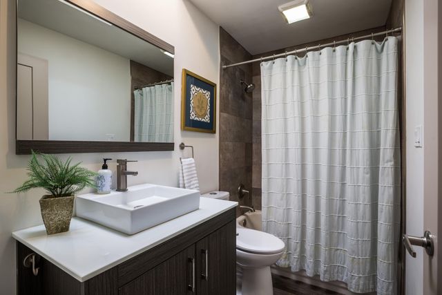 4842 Guadalupe Trail NW C, Albuquerque, NM 87107
