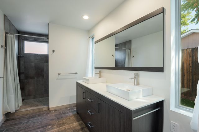 4842 Guadalupe Trail NW C, Albuquerque, NM 87107
