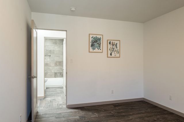 4842 Guadalupe Trail NW C, Albuquerque, NM 87107