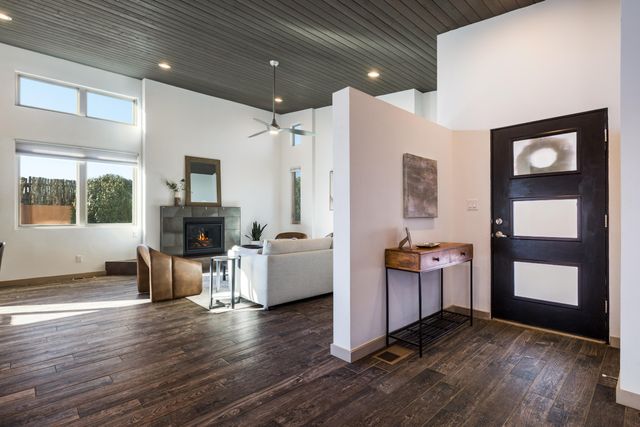 4842 Guadalupe Trail NW C, Albuquerque, NM 87107