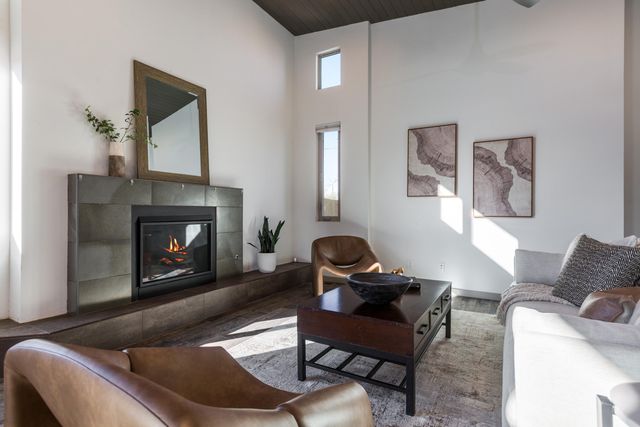 4842 Guadalupe Trail NW C, Albuquerque, NM 87107