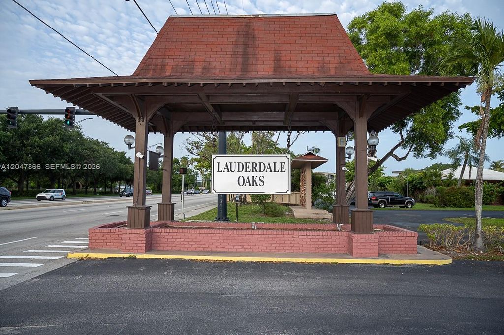 2861 NW 47th Ter 201A, Lauderdale Lakes, FL 33313