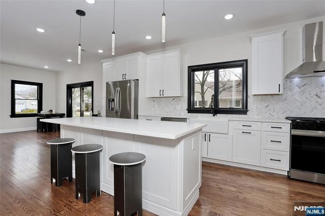 592 Fermery Drive, New Milford, NJ 07646