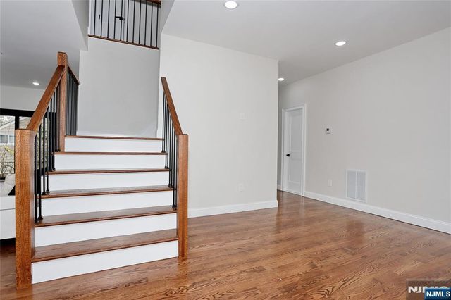 592 Fermery Drive, New Milford, NJ 07646