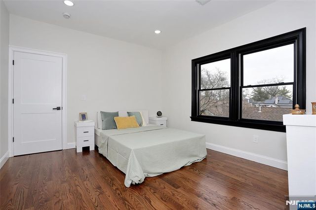 592 Fermery Drive, New Milford, NJ 07646