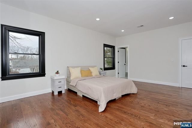 592 Fermery Drive, New Milford, NJ 07646