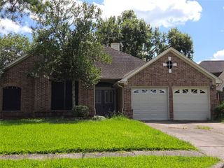 15114 Farndale Drive, Houston, TX 77062