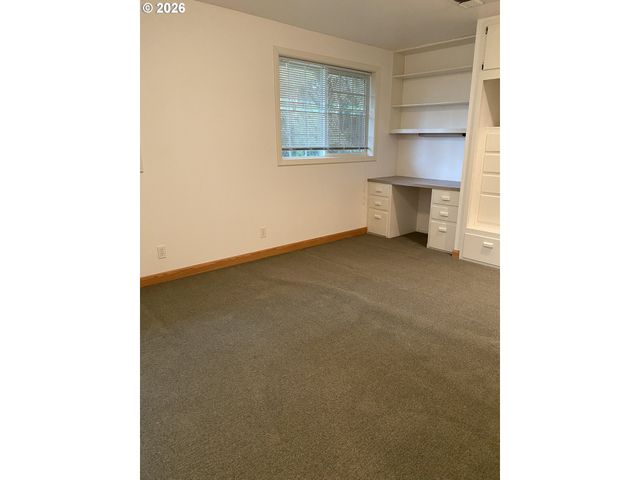 2850 RIVIERA Ct, Springfield, OR 97477
