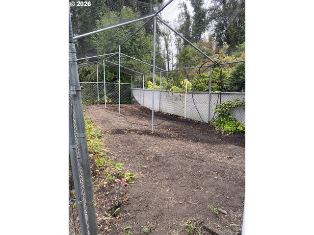 2850 RIVIERA Ct, Springfield, OR 97477
