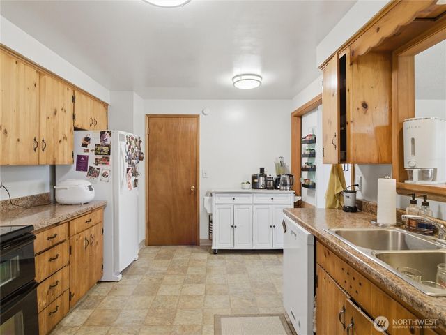 1627 Garfield Street S, Tacoma, WA 98444