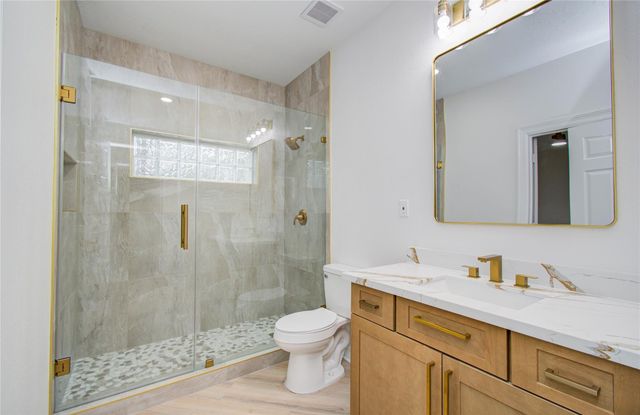 8001 Hills Parkway, Montgomery, TX 77316