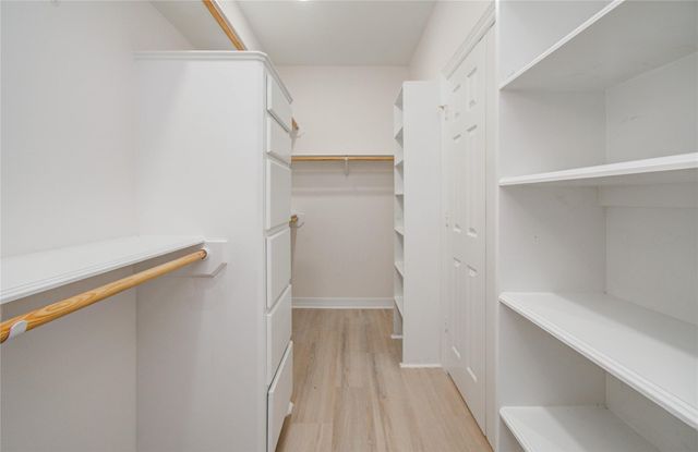 8001 Hills Parkway, Montgomery, TX 77316