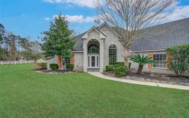 8001 Hills Parkway, Montgomery, TX 77316