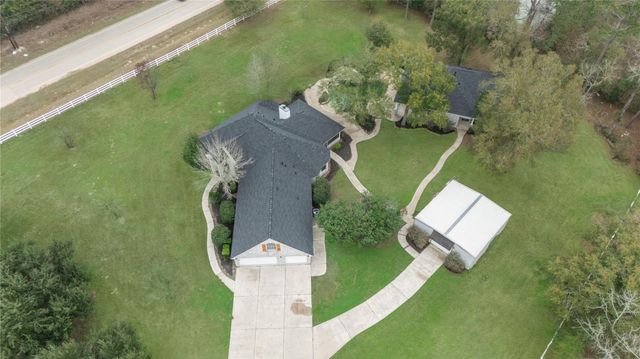 8001 Hills Parkway, Montgomery, TX 77316