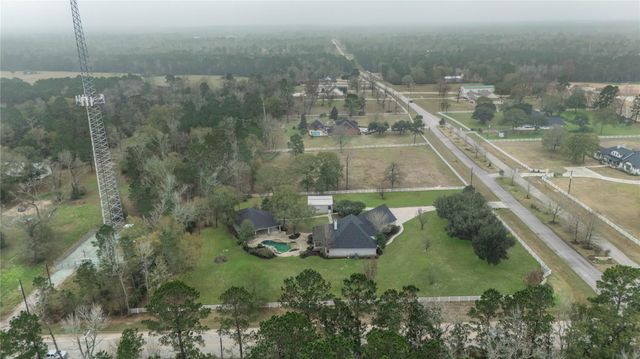 8001 Hills Parkway, Montgomery, TX 77316