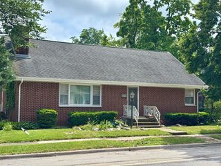 1122 Highland Avenue, Joliet, IL 60435