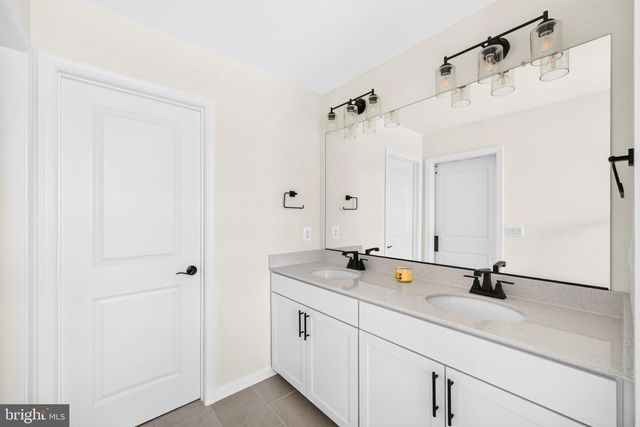 4172 FOXHAVEN DR, Bealeton, VA 22712