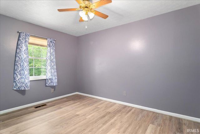 6899 Pleasant Valley Court, Newburgh, IN 47630