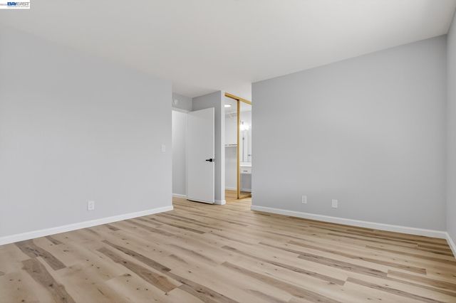 247 Sparrow Dr, Hercules, CA 94547