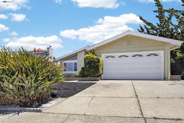 247 Sparrow Dr, Hercules, CA 94547