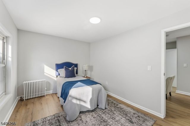 526 Jackson Ave, Elizabeth City, NJ 07201