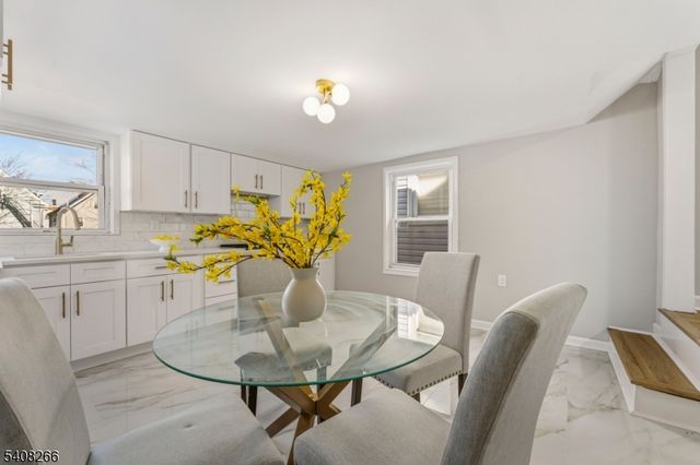 526 Jackson Ave, Elizabeth City, NJ 07201