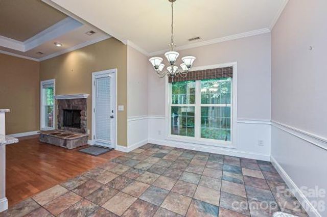 2715 Lakeview Circle, Matthews, NC 28105