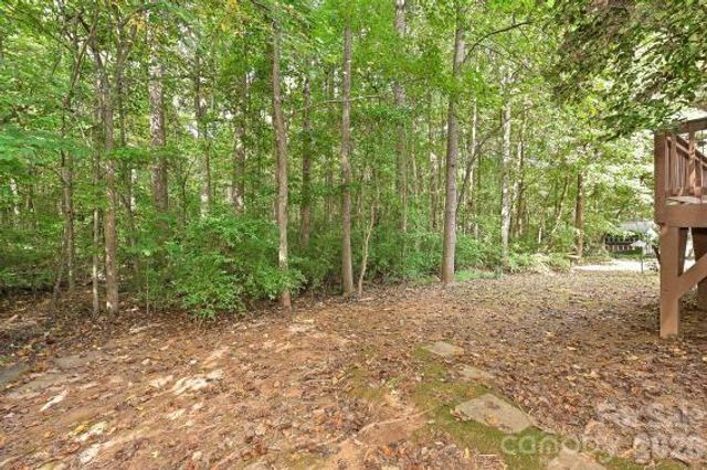 2715 Lakeview Circle, Matthews, NC 28105