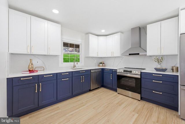 15 MELROSE LN, Willingboro, NJ 08046