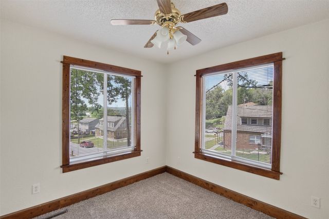 2001 Motley Street, Des Moines, IA 50315
