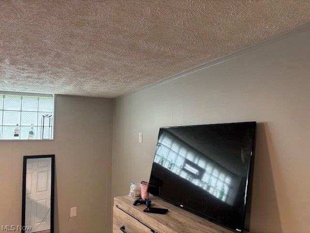 2777 Friar Drive, Parma, OH 44134