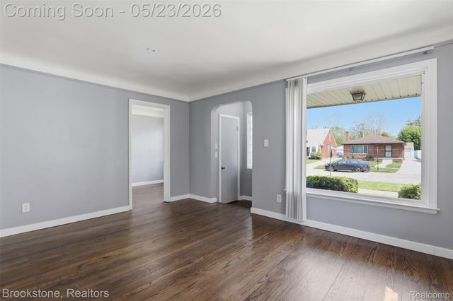19759 Strathmoor Street, Detroit, MI 48235