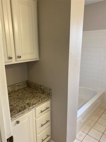 1213 Mary Drive, Hurst, TX 76053