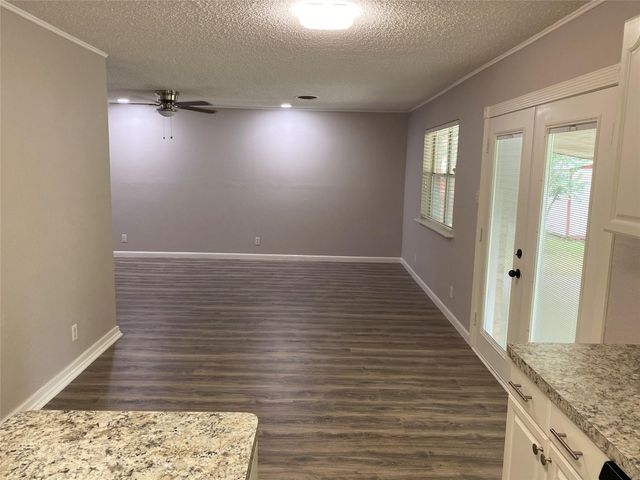 1213 Mary Drive, Hurst, TX 76053