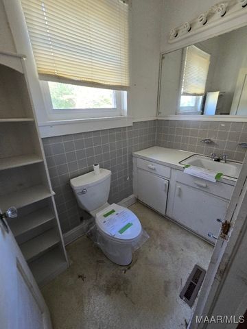 1212 Washington Street, Alexander City, AL 35010