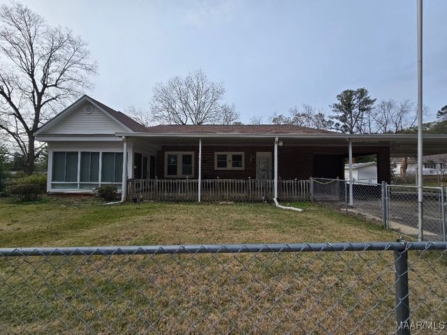 1212 Washington Street, Alexander City, AL 35010