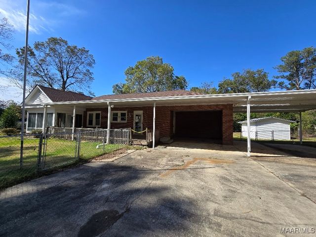 1212 Washington Street, Alexander City, AL 35010